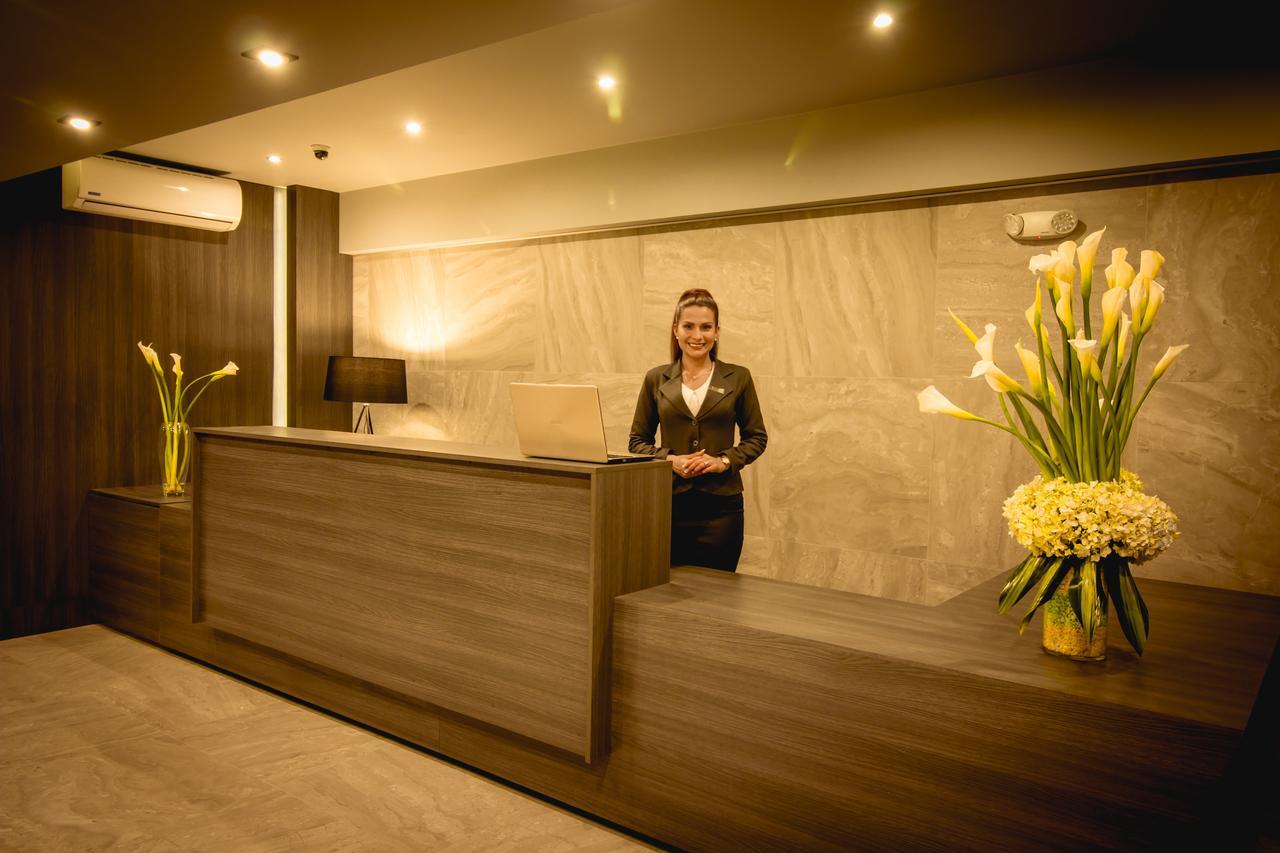 Awqa Hoteles - Sede Natasha トルヒーリョ エクステリア 写真